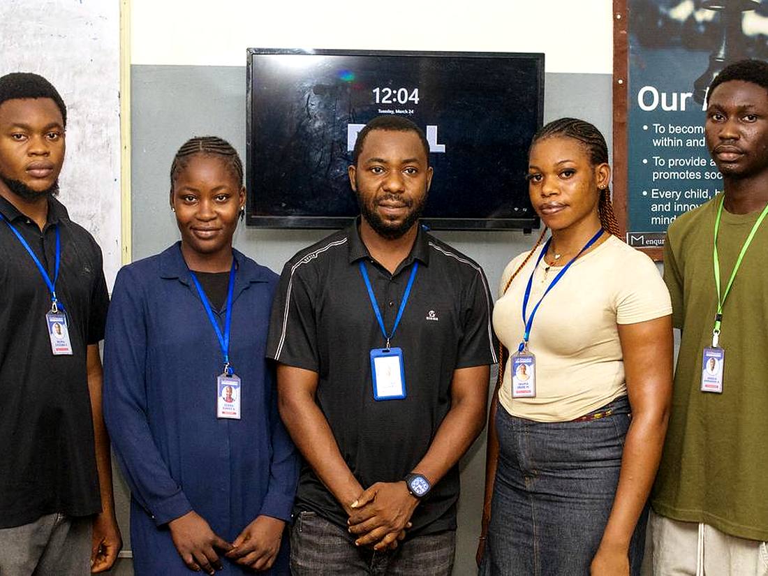 The Geosolution team of tutors and staff at the centre